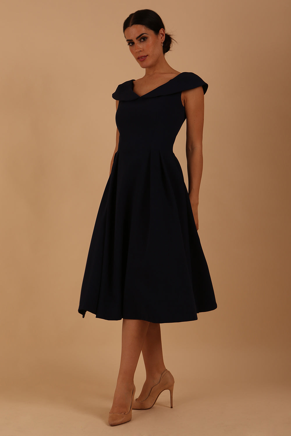 model is wearing divacatwalk Chesterton Sleeveless a-line swing dress in Navy Blue with oversized collar front