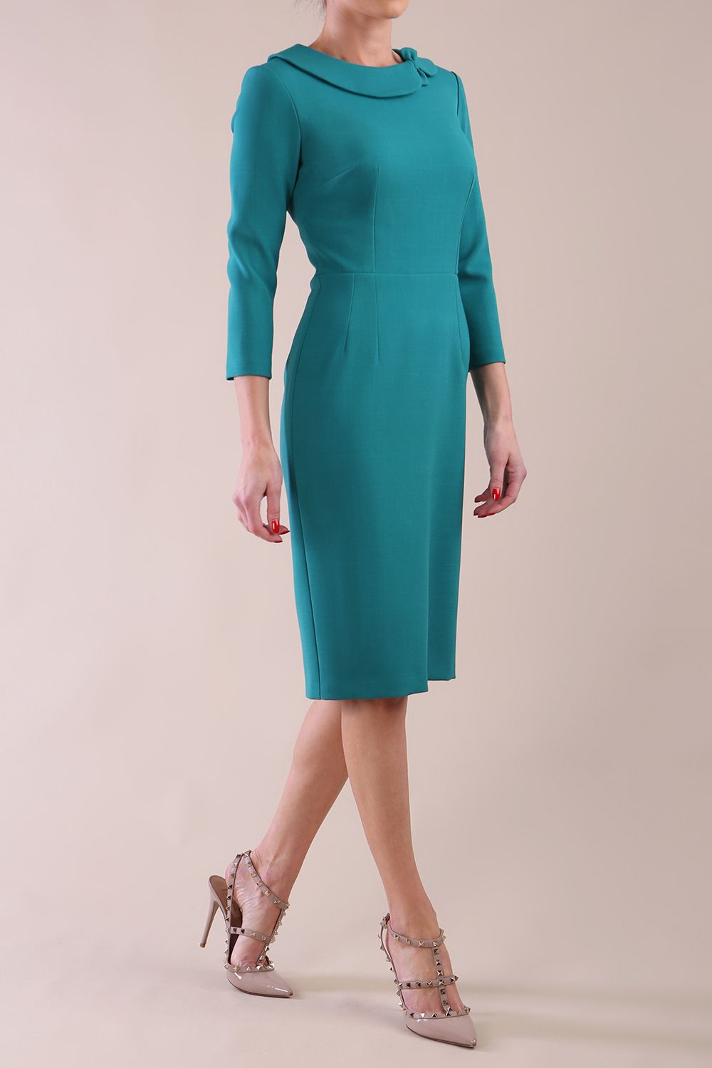 Model wearing diva catwalk Helium Sleeved pencil skirt dress